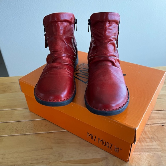 BNWB Miz Mooz size 37 women’s red ankle boots - Picture 2 of 6